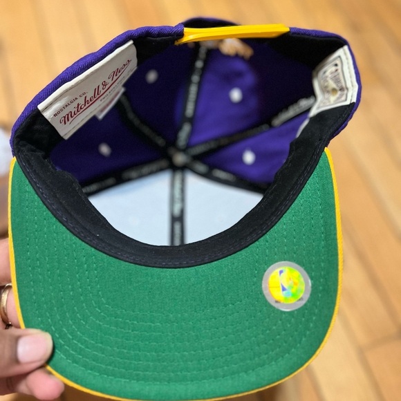 Los Angeles Lakers Vintage mitchell and ness SnapBack Cap Hat Wool NWOT FLAW - Picture 6 of 8
